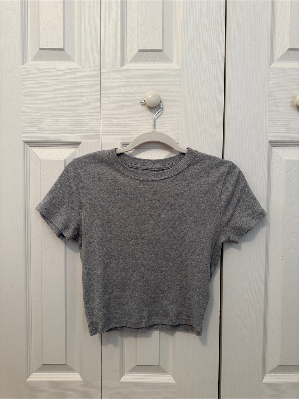 Hollister grey crop tee size S